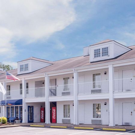 Baymont By Wyndham Albany At Albany Mall Exterior foto