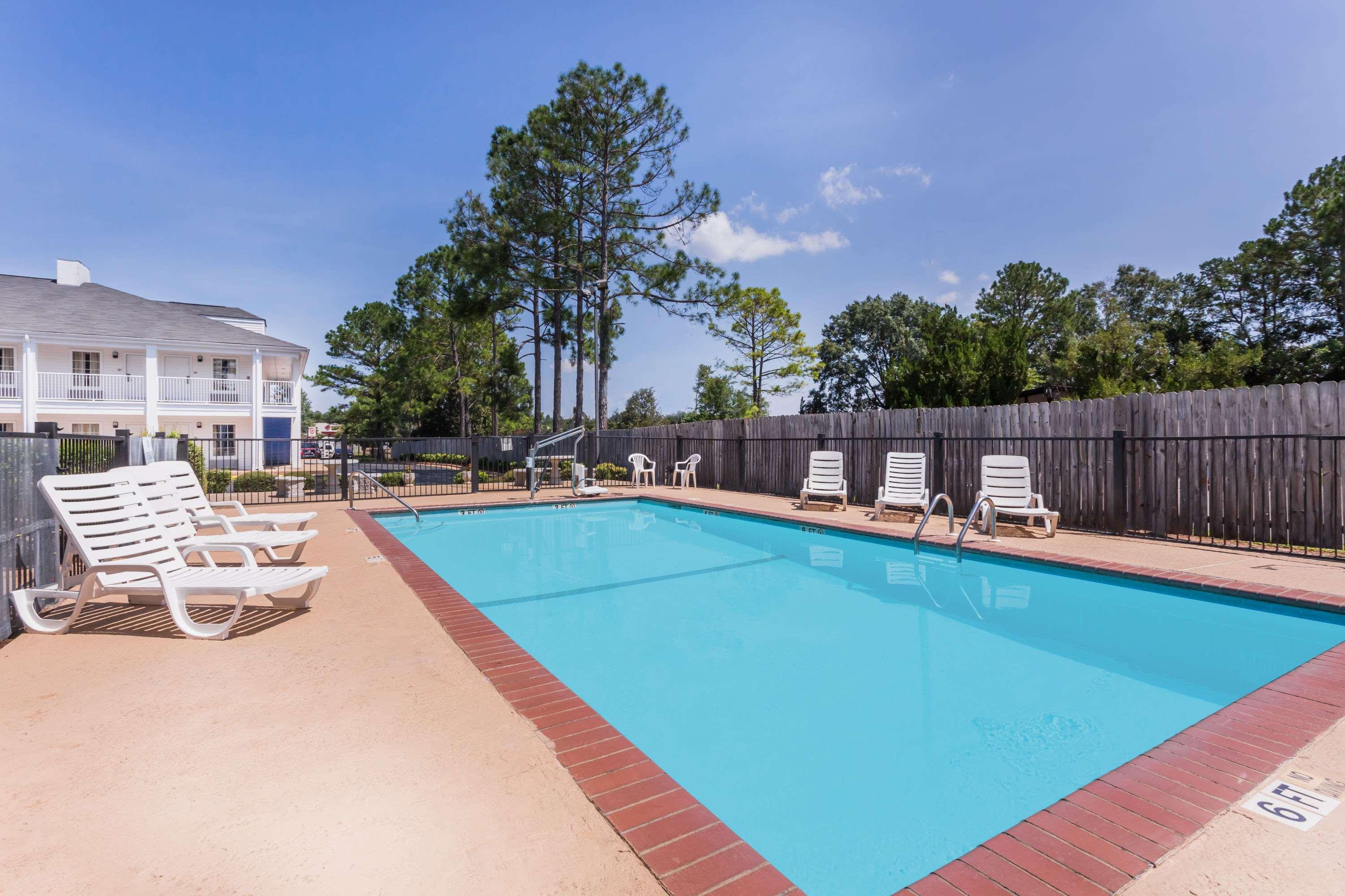Baymont By Wyndham Albany At Albany Mall Exterior foto